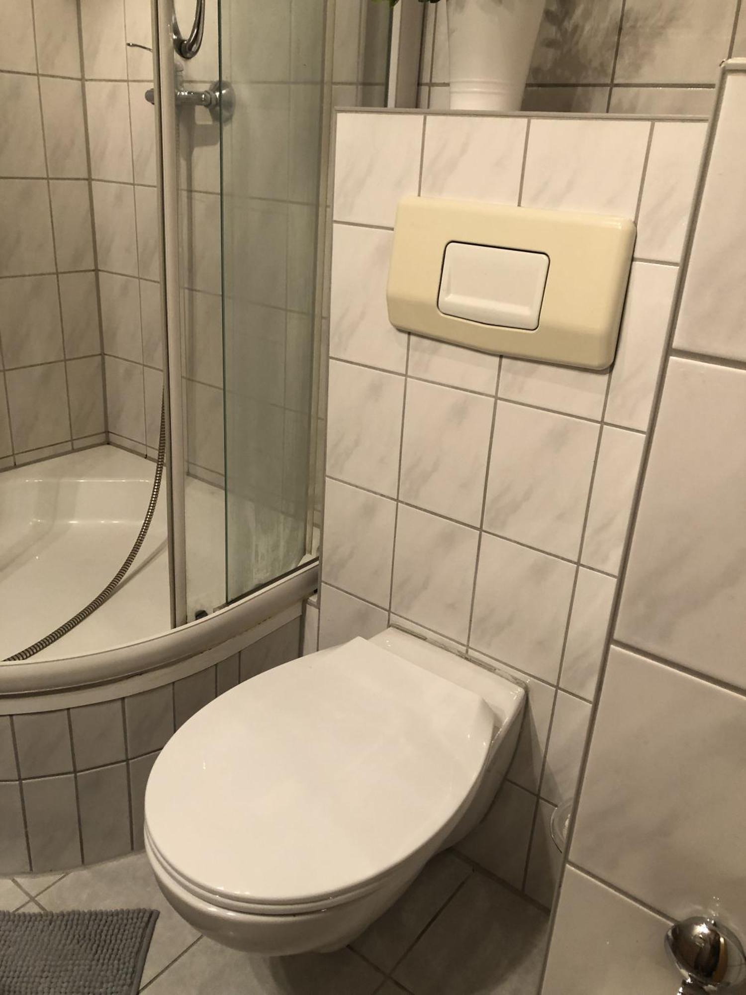 Moderne Vollmoeblierte Wohnung Цвикау Екстериор снимка